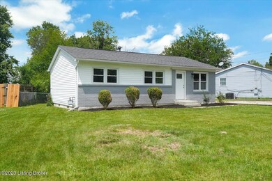 9104 New Maple Rd, Louisville, KY 40229 - photo 2