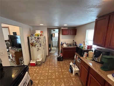 15918 & 15922 E Truman Rd, Independence, MO 64050 - photo 6