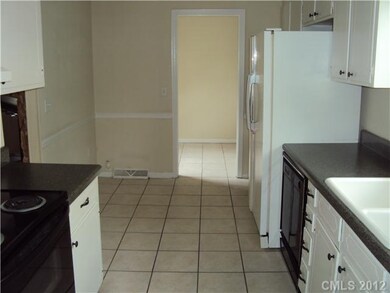 Kitchen - Fireplace