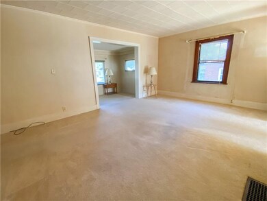 1810 E 32nd Ct, Des Moines, IA 50317 - photo 5