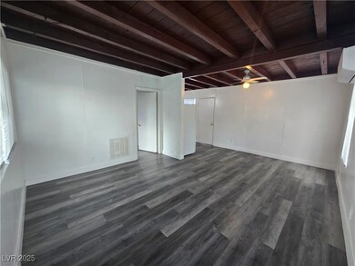 432 N 15th St unit B, Las Vegas, NV 89101 - photo 3
