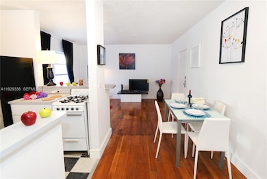 807 Alton Rd, Miami Beach, FL 33139 - photo 5