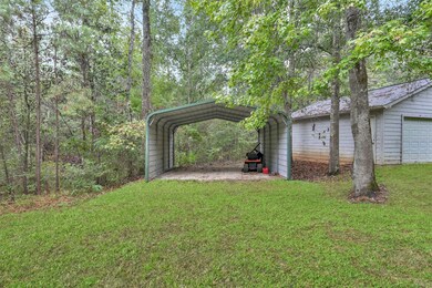 Great Storage and covered parking! Bonus!