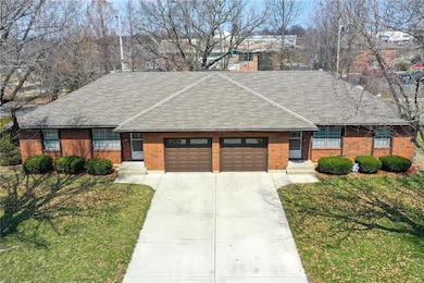 1005 NW Mock Ave, Blue Springs, MO 64015 - photo 2