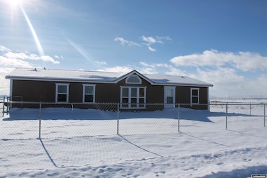 712 E 1st St, Big Piney, WY 83113 - photo 2