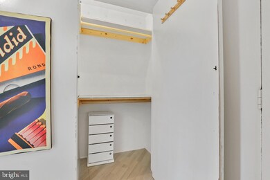 The Newport unit 715, Washington, DC 20036 - photo 5