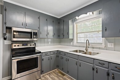 1008 Martin St, Dothan, AL 36301 - photo 4