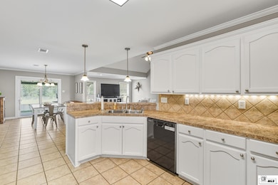 205 Curry Creek Cir, Calhoun, LA 71225 - photo 5