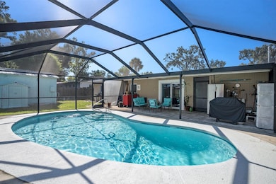 504 Hedge Row Rd, Brandon, FL 33510 - photo 2