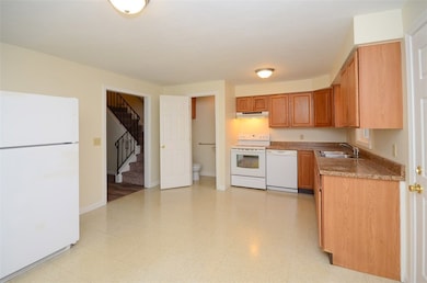 540 Dulude Ave unit 10, Woonsocket, RI 02895 - photo 6