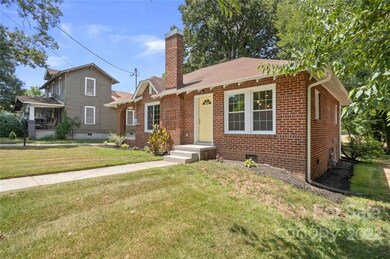 626 S Green St, Statesville, NC 28677 - photo 3