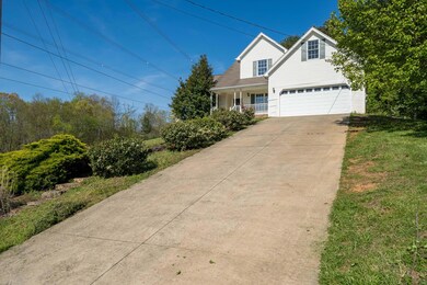 135S.PointeCtKingsportTN(1of54)