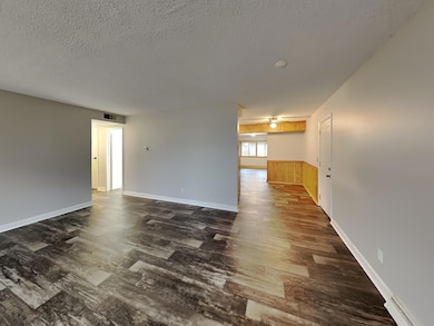 952 88th Ln NW, Coon Rapids, MN 55433 - photo 2