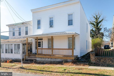 427 Fourth St, Shenandoah, VA 22849 - photo 2