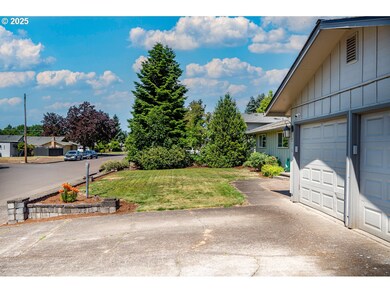 215 Terra Linda Ave, Eugene, OR 97404 - photo 5