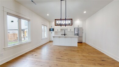 104 NW Oz Village Dr, Bentonville, AR 72712 - photo 4