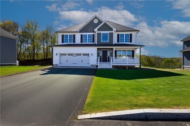 569 Louise St, Woonsocket, RI 02895 - photo 2