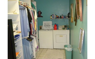 5718 Cedar Forest Dr N, Jacksonville, FL 32210 - photo 2