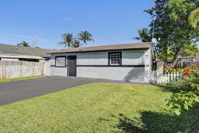 5604 Garden Ave, West Palm Beach, FL 33405 - photo 4