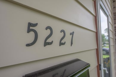 5227 Hacket