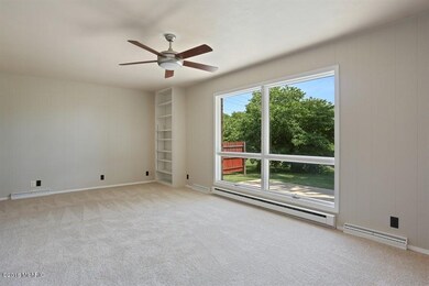 102 Chamberlain St, Three Oaks, MI 49128 - photo 4