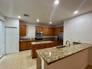 1423 SW 147th Ave, Pembroke Pines, FL 33027 - photo 6