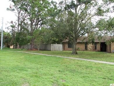 6057 Flamingo Front 3