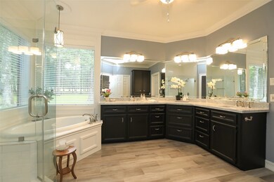 Updated Master bathroom!