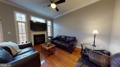 16472 Steerage Cir, Woodbridge, VA 22191 - photo 7