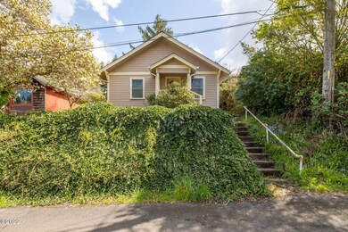 2-web-or-mls-1176NMainSt (2)
