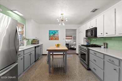 49-624 S Pine St-49