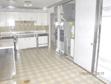 901 Norfolk Ave, Westchester, IL 60154 - photo 6