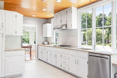 186 Woodward St unit SF, Newton Highlands, MA 02461 - photo 2