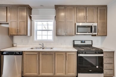 130 Kingsway Dr, North Mankato, MN 56003 - photo 5