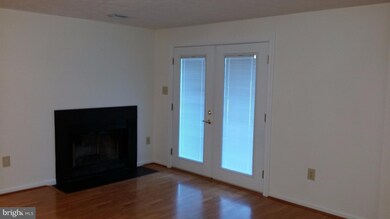 813 Stratford Way unit D, Frederick, MD 21701 - photo 4