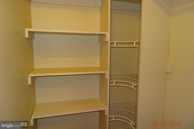 9310 Niki Place unit 201, Manassas, VA 20110 - photo 6