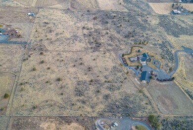 0 Herr unit 220195238, Klamath Falls, OR 97603 - photo 5