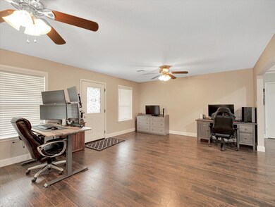 32033 Birdie Dr Dr, Waller, TX 77484 - photo 6