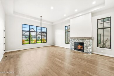 512 N farmhouse Way (2 of 42)