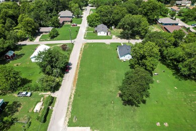 602 Pine St, Bonham, TX 75418 - photo 3