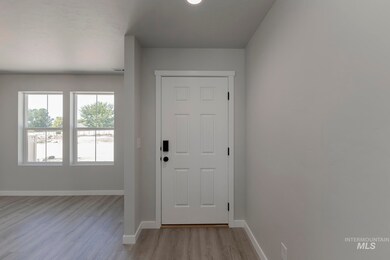 2128 N 7th St E, Mountain Home, ID 83647 - photo 2