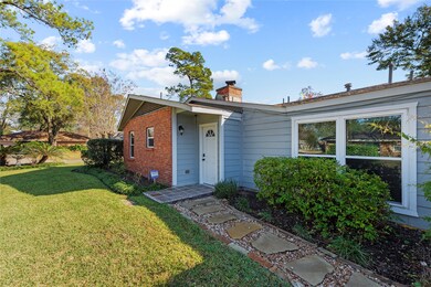 4617 Viking Dr, Houston, TX 77092 - photo 5