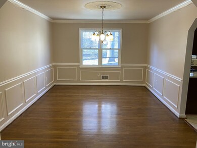 13600 Castle Cliff Way, Silver Spring, MD 20904 - photo 7