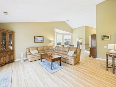 96 Nipmuc Trail unit F, North Providence, RI 02904 - photo 6