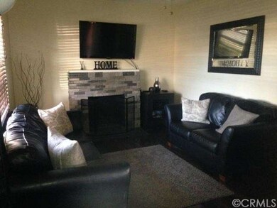 916 W 127th Place, Compton, CA 90222 - photo 2