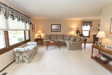 1585 Scottsdale Ave, Columbus, OH 43235 - photo 5