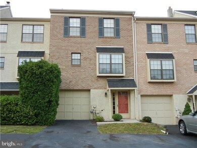 2005 Yorktown S, Norristown, PA 19403 - photo 3
