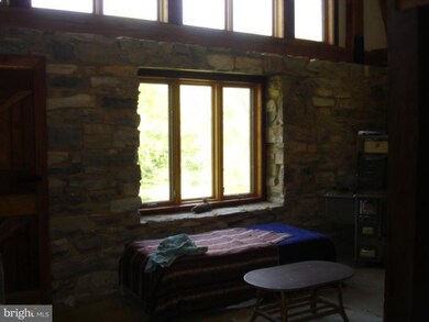 416 Brierly Spring Ln, Shepherdstown, WV 25443 - photo 4