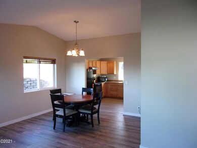 Dining to Kitchen