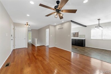 818 Reinke Rd, Ballwin, MO 63021 - photo 6